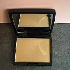 Anastasia Beverly Hills Powder Bronzer in color Saddle